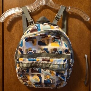 Le Sport Sac Daypack Retro Floral Hearts Pattern, Discontinued